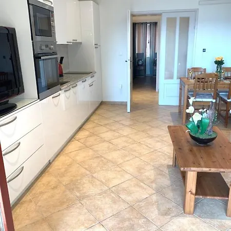 Plazs 41 Apartament Sukošan